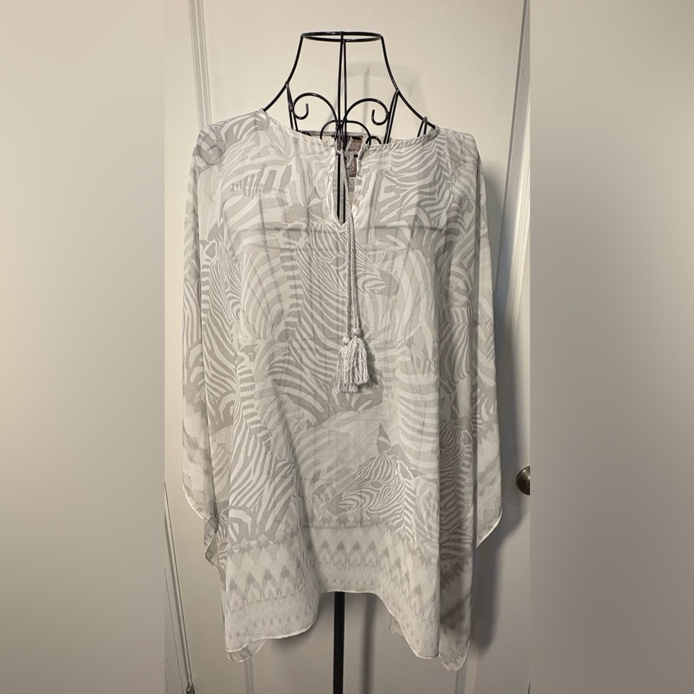 Chico's White and Gray‎ Zebra Inspired Sheer Dolman Sleeve Blouse